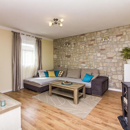 Apartman Maxim Appartement Pula Buitenkant foto