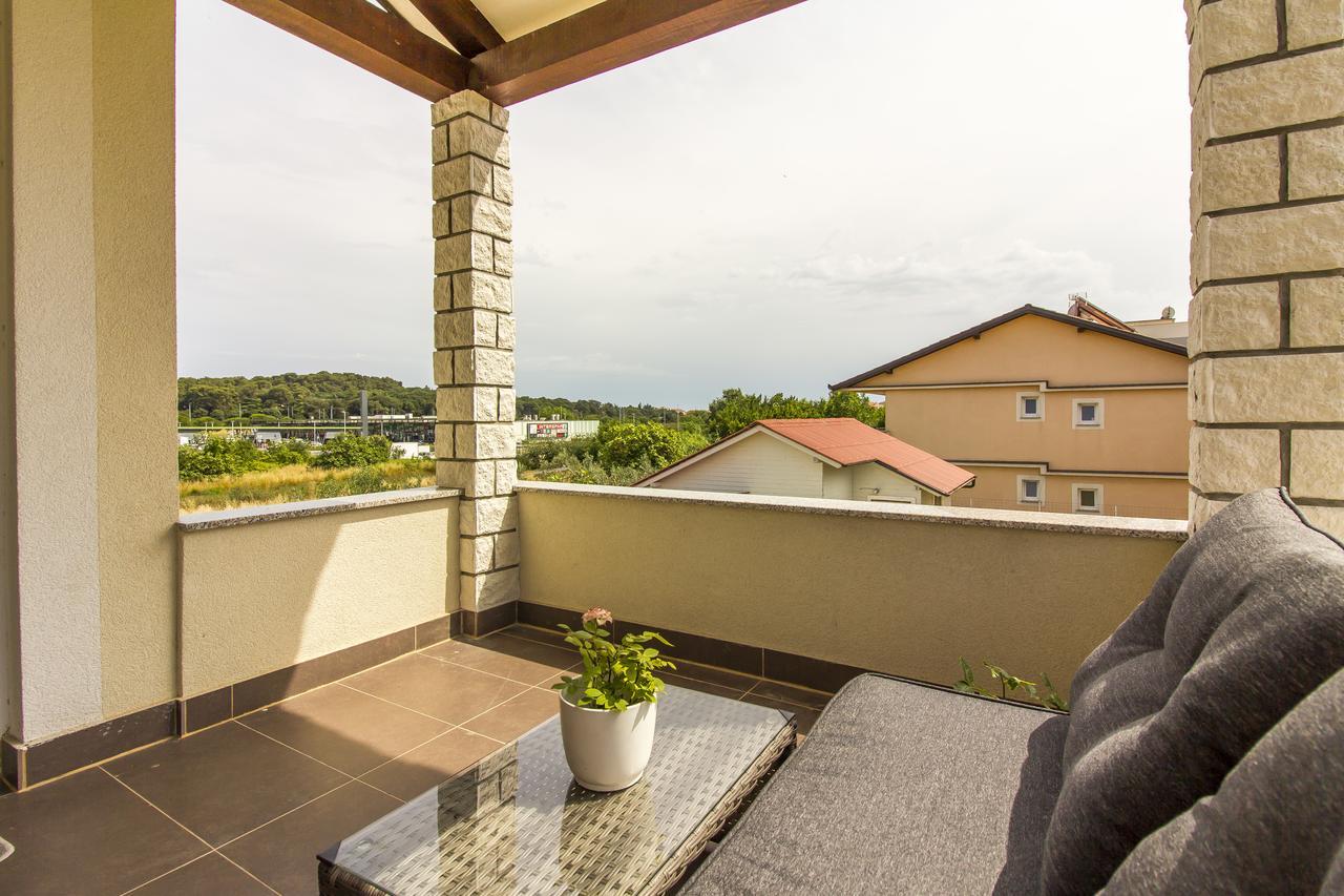 Apartman Maxim Appartement Pula Buitenkant foto