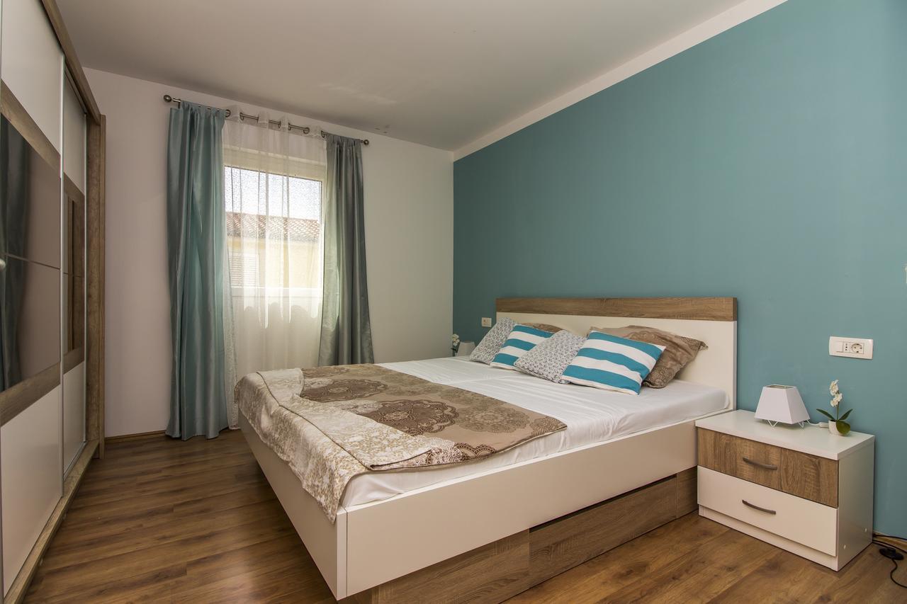 Apartman Maxim Appartement Pula Buitenkant foto